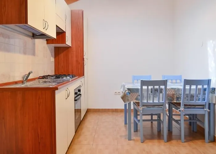 Antonija Lägenhet Pirovac